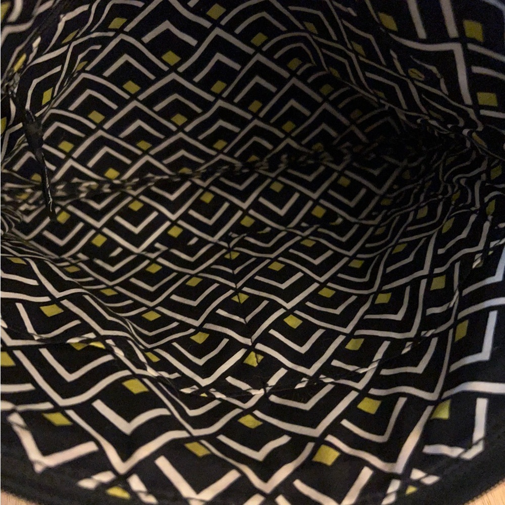 NWT- Vera Bradley Tablet Hipster crossbody bag in the "La Neon Rose" pattern. - Picture 9 of 15